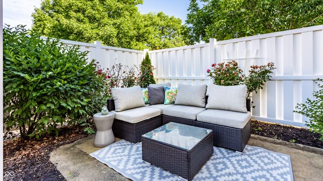 15542 Clearbrook Street, Westfield, IN 46074