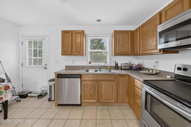 907 Harris Avenue, Union Beach, NJ 07735