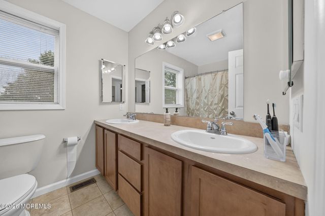 907 Harris Avenue, Union Beach, NJ 07735