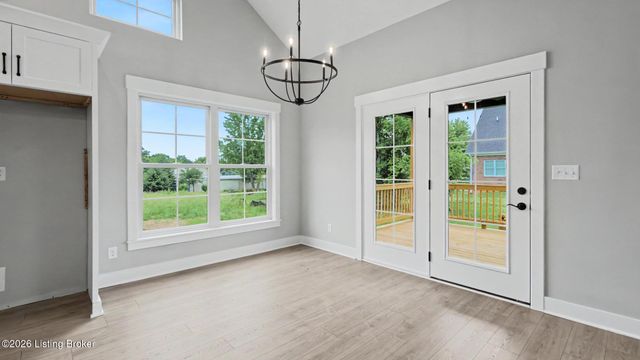 7902 Wagon Trail Ct, Louisville, KY 40291