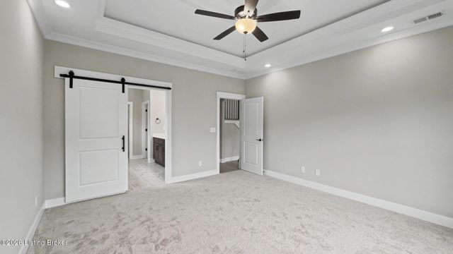 7902 Wagon Trail Ct, Louisville, KY 40291