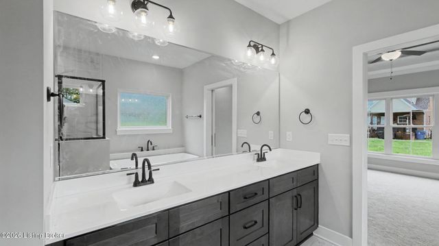 7902 Wagon Trail Ct, Louisville, KY 40291