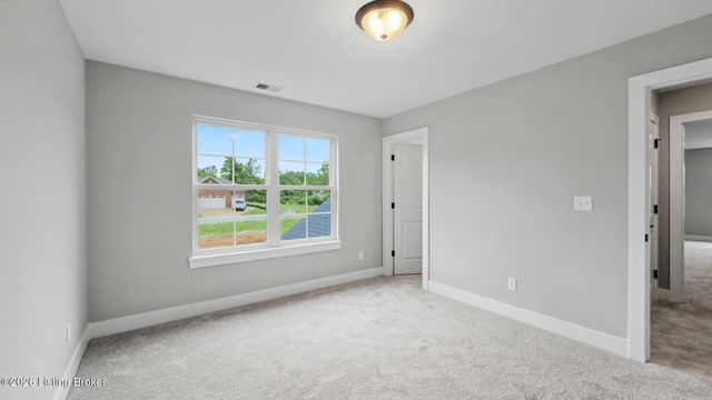 7902 Wagon Trail Ct, Louisville, KY 40291