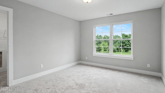 7902 Wagon Trail Ct, Louisville, KY 40291