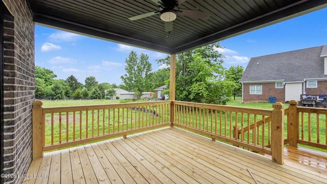 7902 Wagon Trail Ct, Louisville, KY 40291