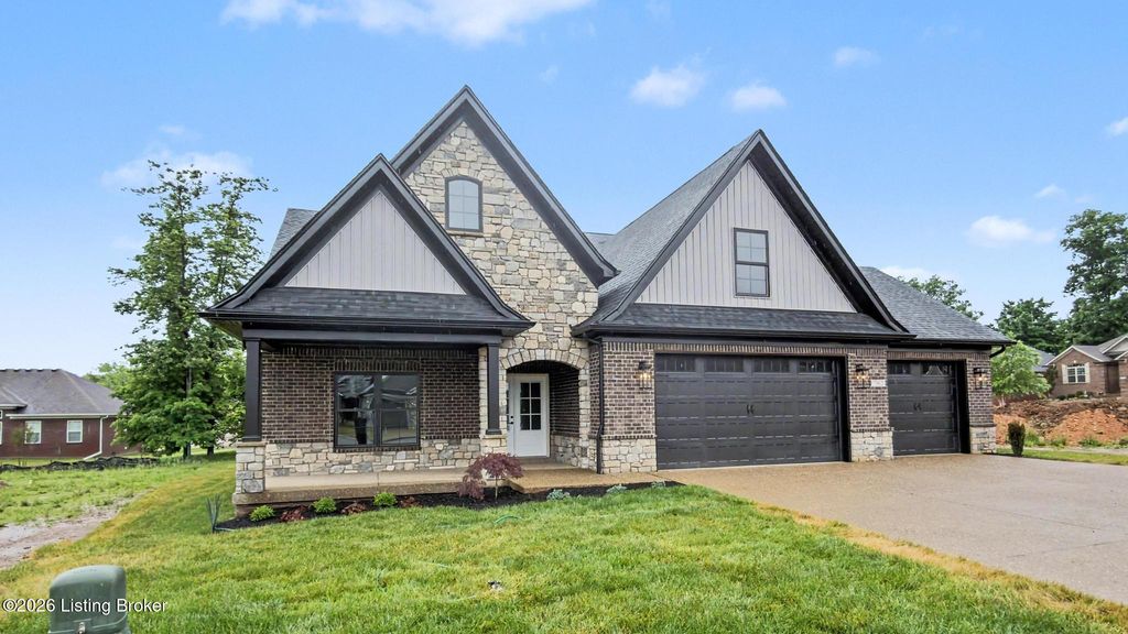 7902 Wagon Trail Ct, Louisville, KY 40291