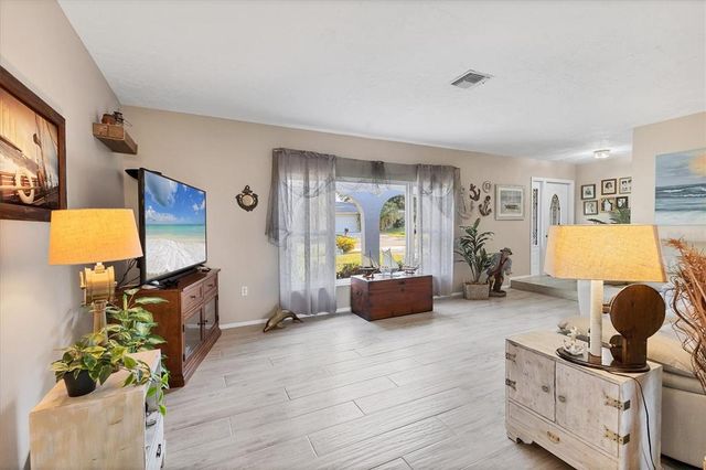 5206 18TH AVENUE E, Bradenton, FL 34208