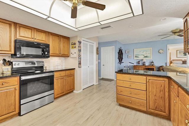 5206 18TH AVENUE E, Bradenton, FL 34208