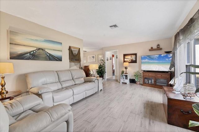 5206 18TH AVENUE E, Bradenton, FL 34208