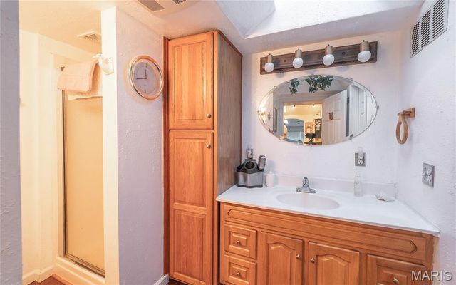 20 Berryman Cutoff Road, Steelville, MO 65565