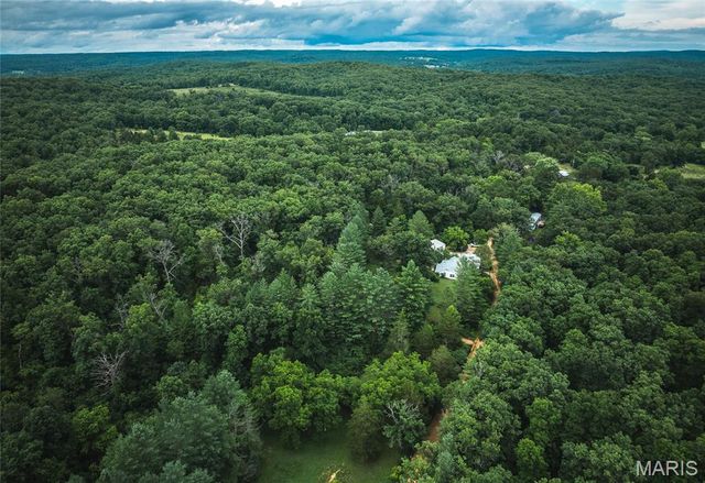 20 Berryman Cutoff Road, Steelville, MO 65565