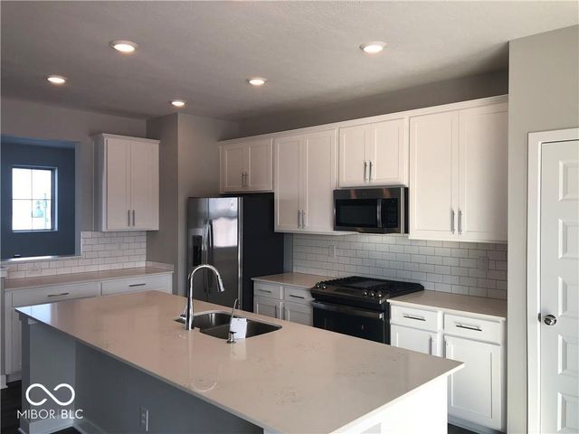 13519 E 134th Street, Fishers, IN 46038