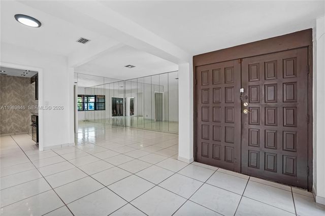 17831 NE 13th Ave, North Miami Beach, FL 33162