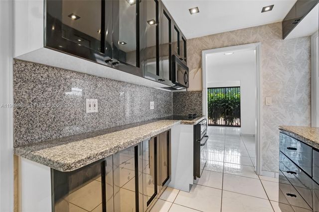 17831 NE 13th Ave, North Miami Beach, FL 33162