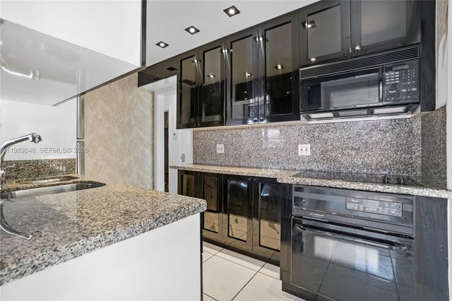 17831 NE 13th Ave, North Miami Beach, FL 33162