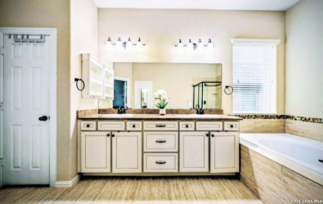 28914 Diana Fls, San Antonio, TX 78260