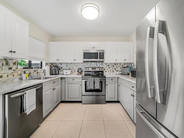 698 SW Veronica Avenue, Port St Lucie, FL 34953