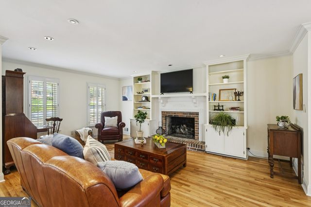 1151 Roxboro Cove NE, Atlanta, GA 30324