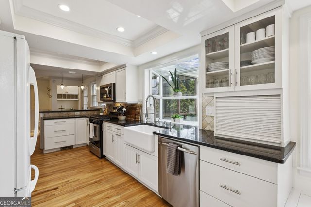 1151 Roxboro Cove NE, Atlanta, GA 30324