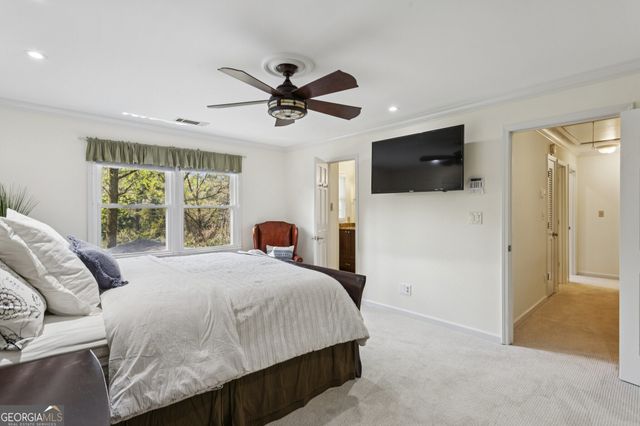 1151 Roxboro Cove NE, Atlanta, GA 30324