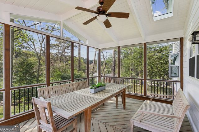 1151 Roxboro Cove NE, Atlanta, GA 30324