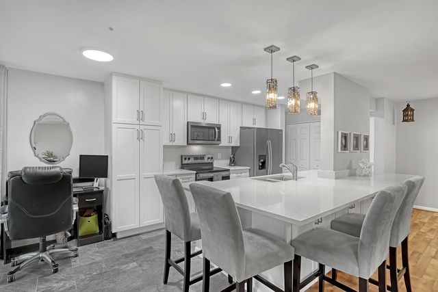 105 Half Moon Circle F1, Hypoluxo, FL 33462