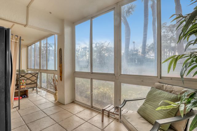 105 Half Moon Circle F1, Hypoluxo, FL 33462