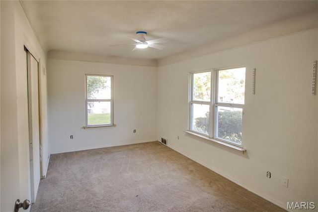 33 Southern Drive, Belleville, IL 62223