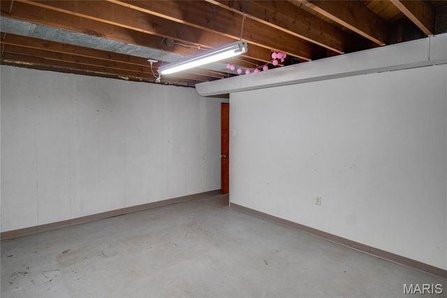 33 Southern Drive, Belleville, IL 62223