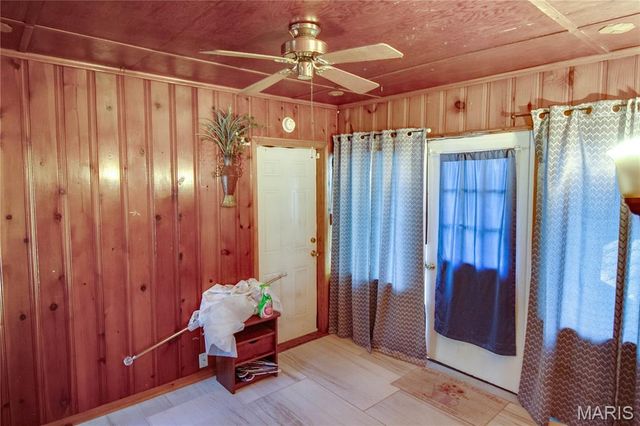 33 Southern Drive, Belleville, IL 62223