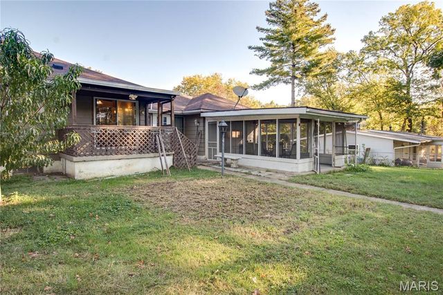 33 Southern Drive, Belleville, IL 62223