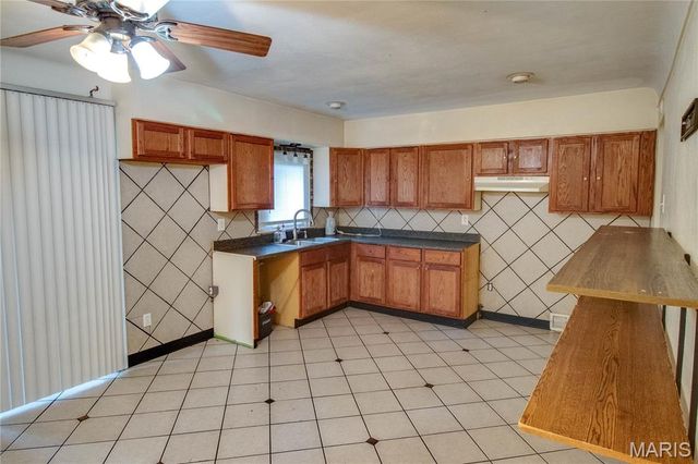 33 Southern Drive, Belleville, IL 62223