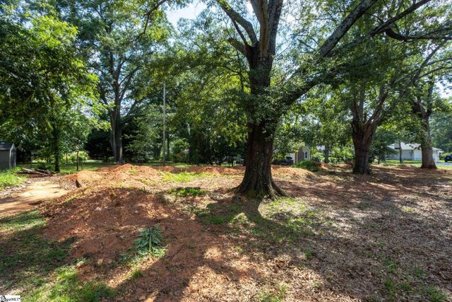 19 Willow Springs Drive, Greenville, SC 29607