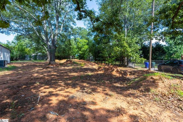 19 Willow Springs Drive, Greenville, SC 29607