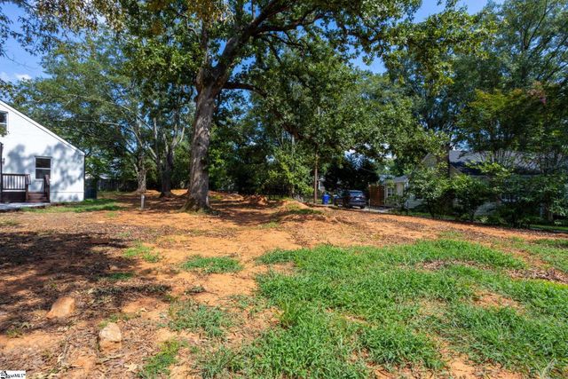19 Willow Springs Drive, Greenville, SC 29607