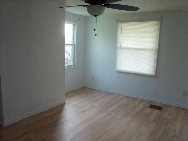 503 Greenfield Rd, Vanderbilt, PA 15486