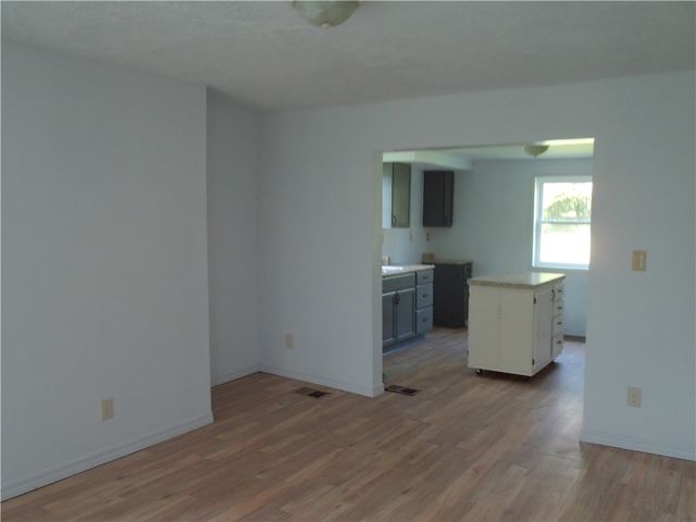 503 Greenfield Rd, Vanderbilt, PA 15486