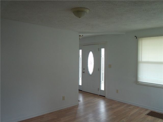 503 Greenfield Rd, Vanderbilt, PA 15486