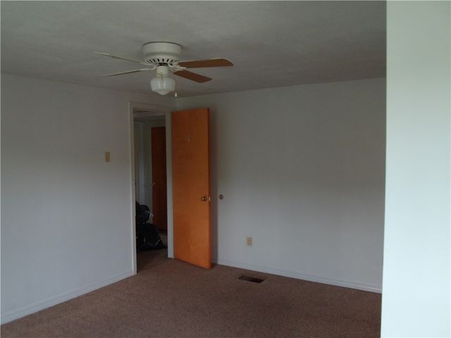503 Greenfield Rd, Vanderbilt, PA 15486
