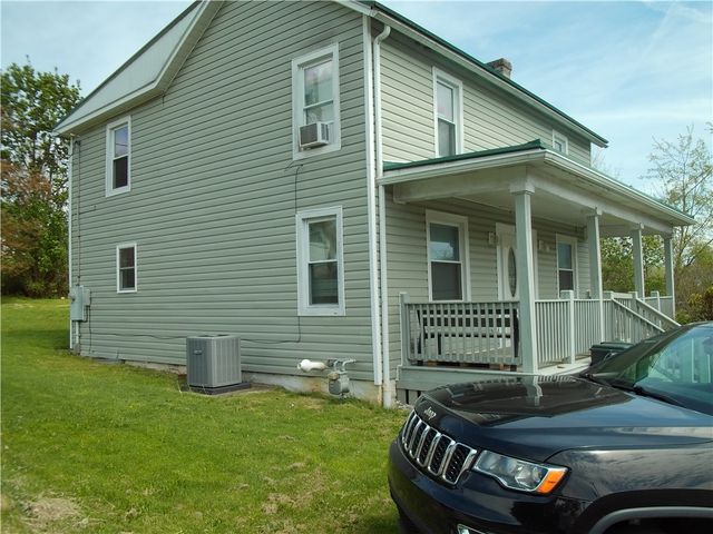 503 Greenfield Rd, Vanderbilt, PA 15486