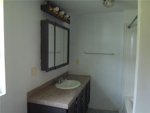 503 Greenfield Rd, Vanderbilt, PA 15486