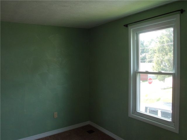 503 Greenfield Rd, Vanderbilt, PA 15486