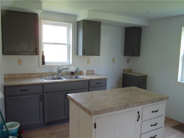503 Greenfield Rd, Vanderbilt, PA 15486