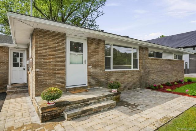 995 State Route 17K, Montgomery, NY 12549