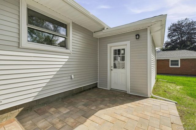 995 State Route 17K, Montgomery, NY 12549
