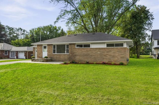 995 State Route 17K, Montgomery, NY 12549