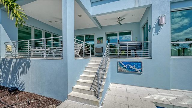 705 JUNGLE QUEEN WAY, Longboat Key, FL 34228