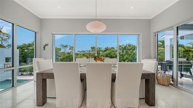 705 JUNGLE QUEEN WAY, Longboat Key, FL 34228