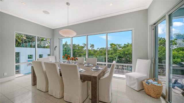 705 JUNGLE QUEEN WAY, Longboat Key, FL 34228
