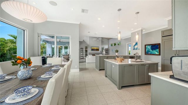 705 JUNGLE QUEEN WAY, Longboat Key, FL 34228